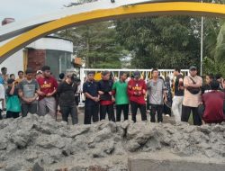 Akses Jalan Ditutup, Warga Terisolasi: Konflik di Pesantren Darul Istiqamah Memuncak hingga Batalkan Pernikahan Anak Pejabat 