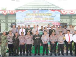 Kapolres Maros Beri Kejutan HUT ke-81 TNI, Sinergitas TNI-Polri Semakin Solid