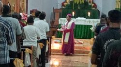 Uskup Diosis Amboina Apresiasi Tinggi KBK Tanimbar,Siap Jadikan Model Untuk Keuskupan ” KBK Ditegaskan Sebagai Imam, Nabi, dan Raja Untuk Keluarga,Umat dan Masyarakat “